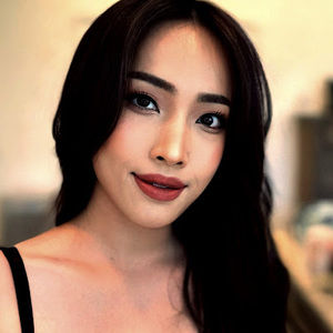 Meet your Posher, Mina